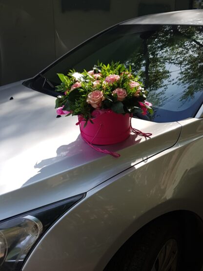 Business Bouquet with Pink Roses in a Hat Box