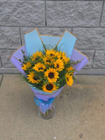 Bouquet with sunflowers from a florist in Atlanta - Image 4