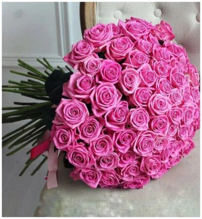 Premium Bouquet of 100 Pink Roses - Image 3
